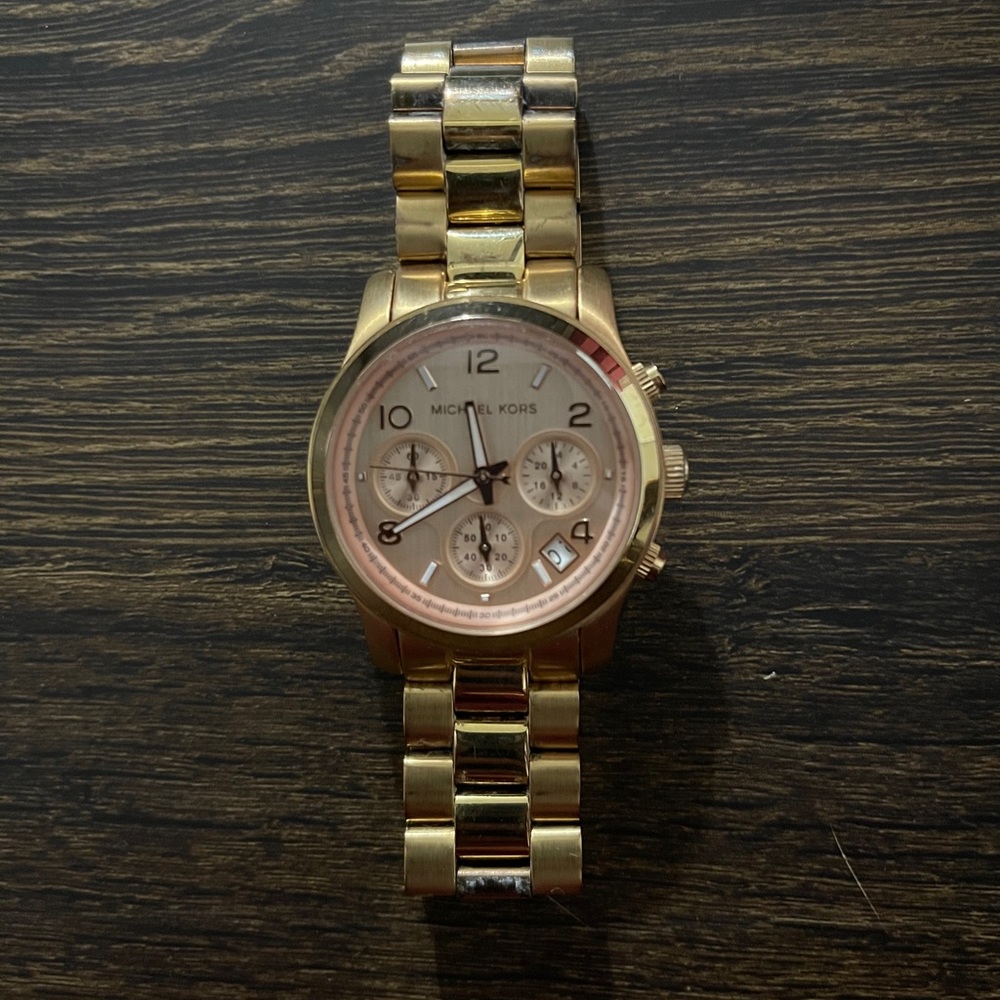 MK watch